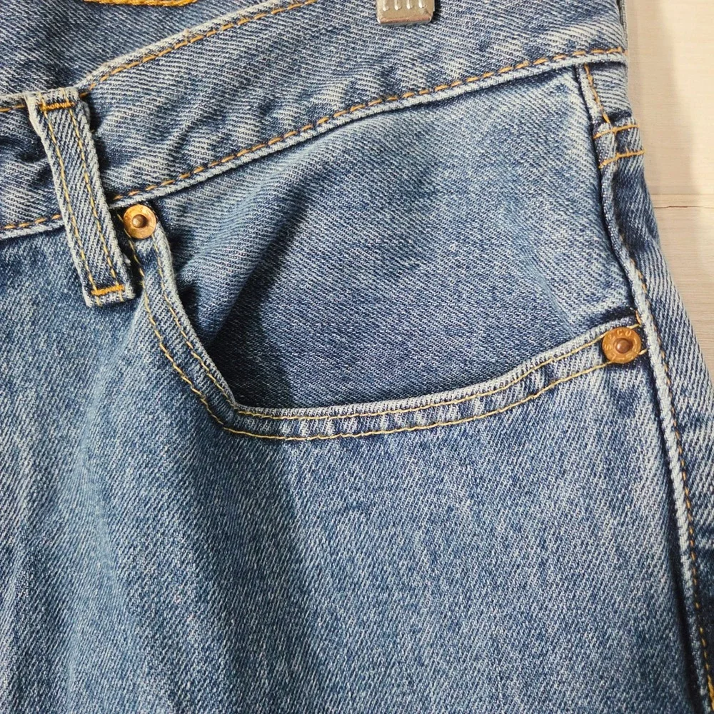 Levis‎ 550 Relaxed Fit Tapered Leg Jeans Mens 34x30 Medium Wash Denim Classic